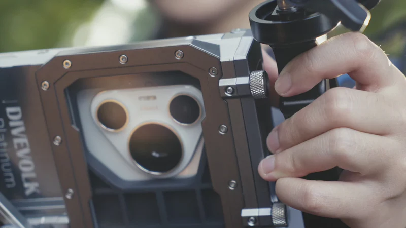 Turn Your Phone into a Dive Camera